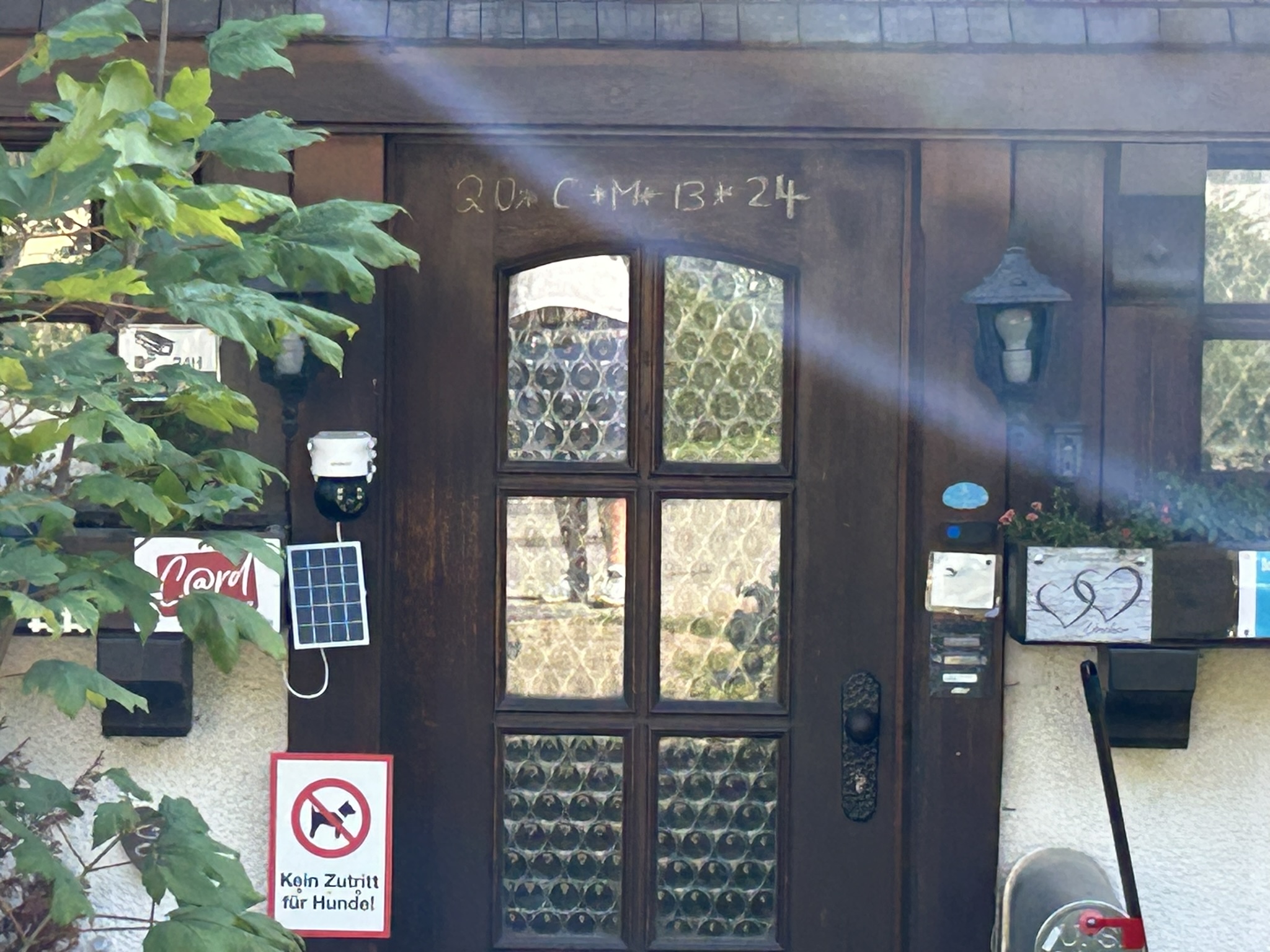 Hauseingang Gstehaus Lickert, Erlenbruckerstr. 27